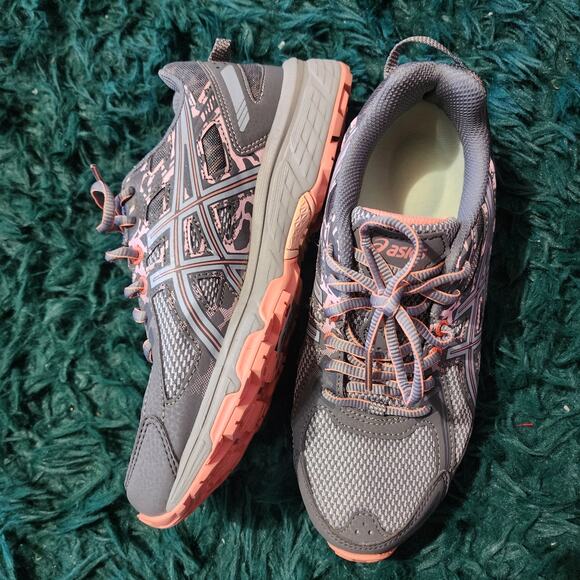 ASICS Gel Trail Running Shoes Gray Pink Women’s Size 7 – Lightweight & Durable - Picture 1 of 9